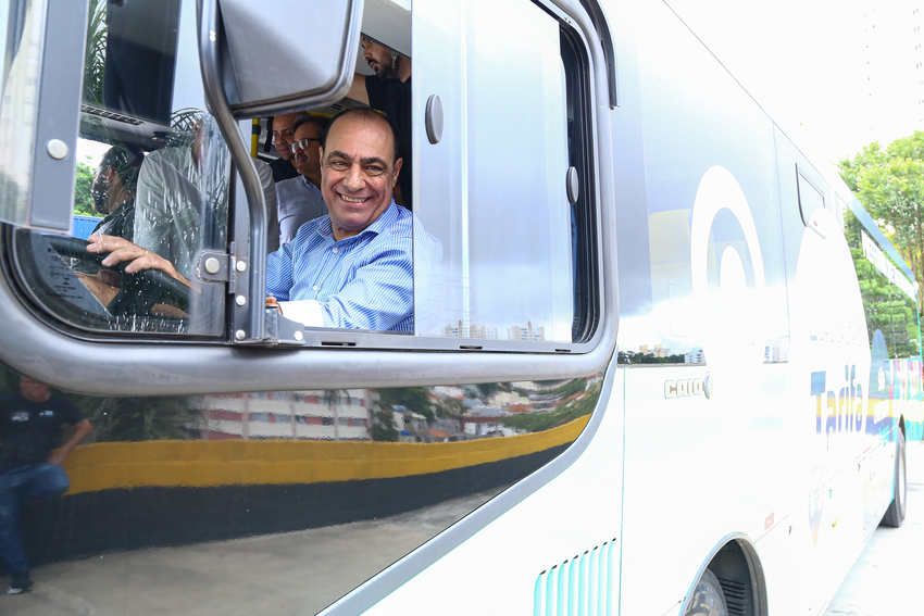 Em S.Caetano, 1º dia de tarifa zero em ônibus aumenta em 50% nº de passageiros