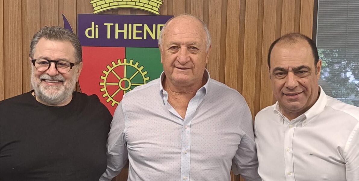Felipão, ex-técnico da seleção brasileira, visita Auricchio em S.Caetano