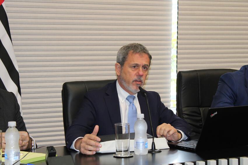 Presidente da Enel deixa o cargo após apagão e crise energética