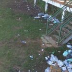 lixo acumulado no Riacho Grande