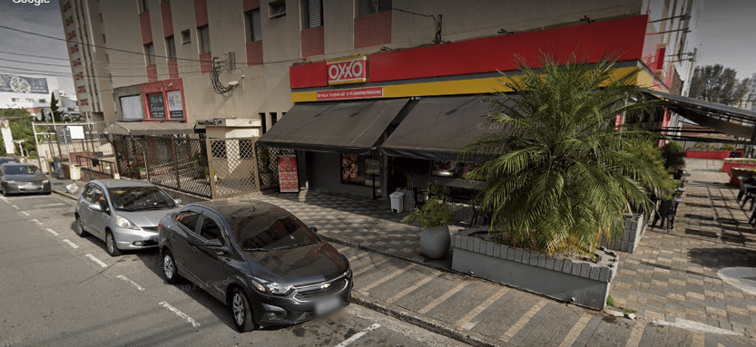 fachada do mercado OXXO em Santo André