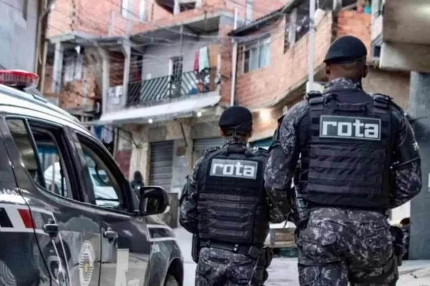 Policiais da Rota na Baixada Santista