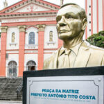 Busto Tito Costa - Praça da Matriz