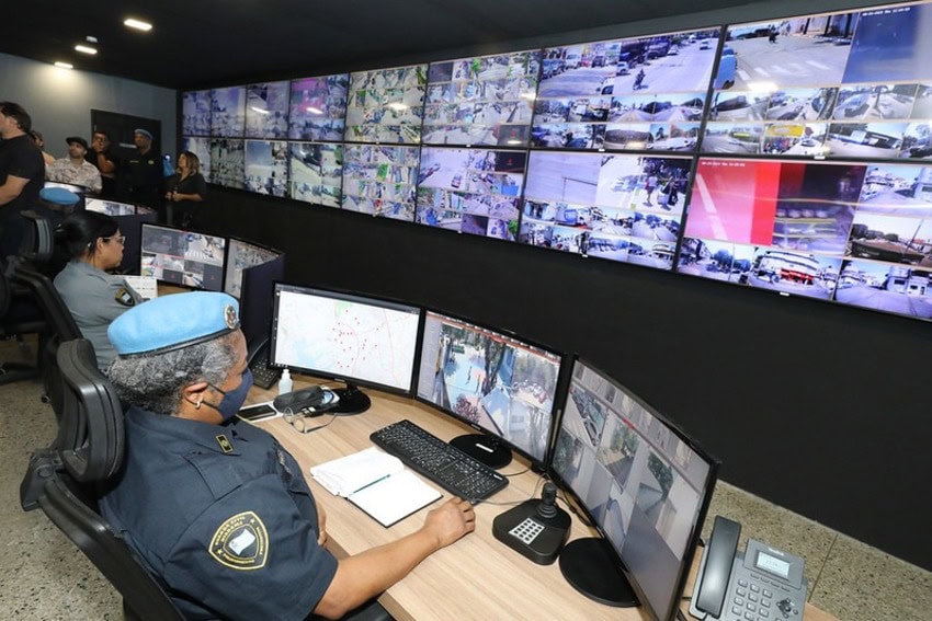 Monitoramento por câmeras