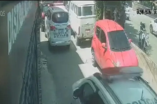 viatura e carro roubado