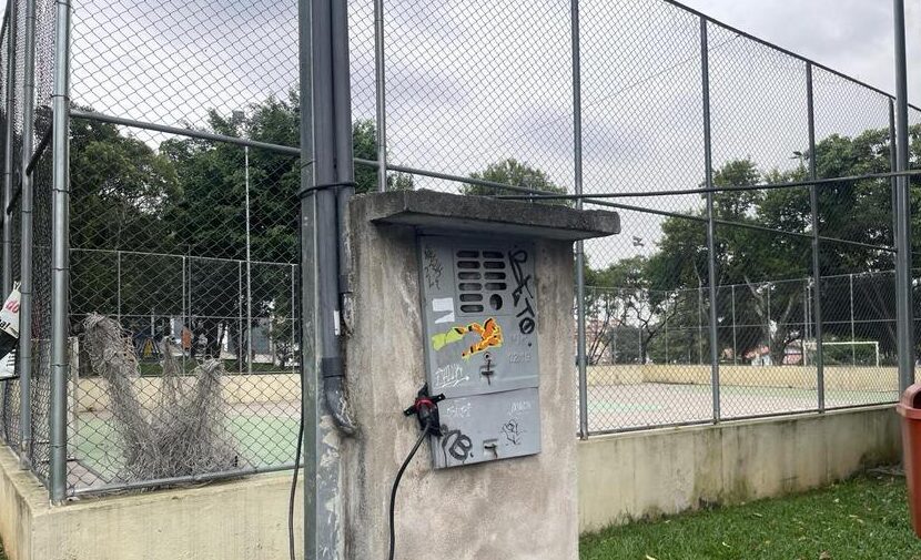 cabo de energia na praça de São Bernardo