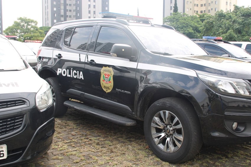 viatura da Polícia Civil