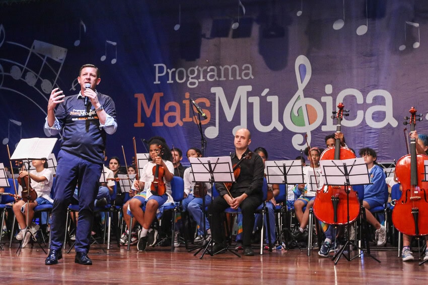 Orlando Morando e Programa mais música