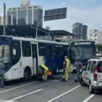 Em São Bernardo, ônibus colide com carro