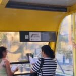 bibliotecas em pontos de ônibus.