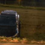 Vídeo: Carrro vai parar no gramado após colisão com carreta no Rodoanel e deixa uma vítima