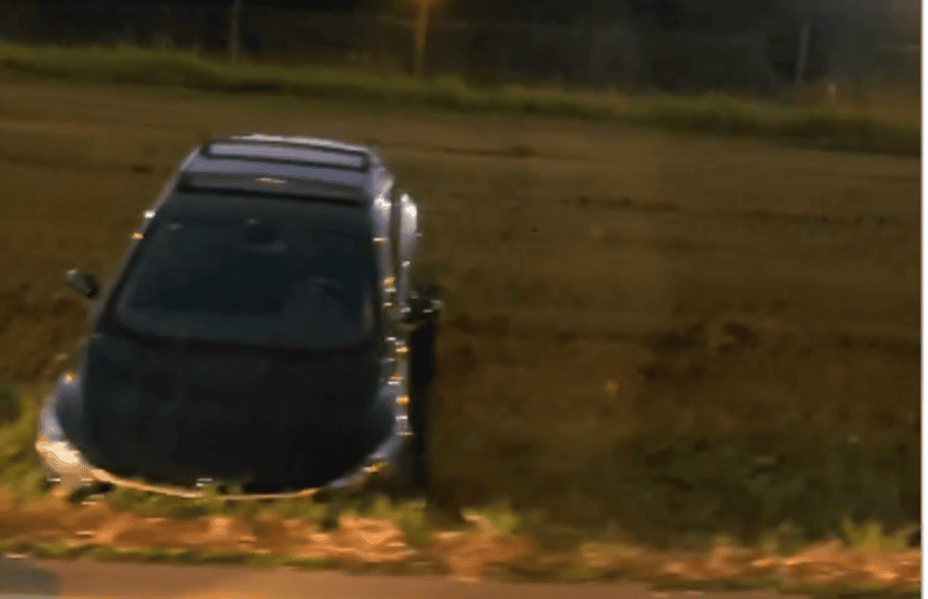 Vídeo: Carrro vai parar no gramado após colisão com carreta no Rodoanel e deixa uma vítima