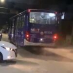 ônibus em alta velocidade