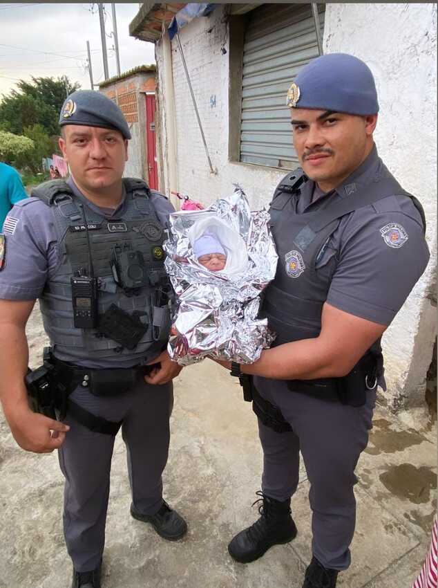 Policiais Militares fazem parto dentro de casa de grávida na zona sul de São Paulo