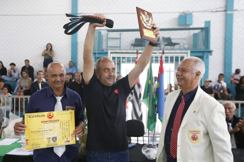 O esporte e as artes marciais têm o poder da transformação, do respeito à idade, à cidadania, à graduação de cada atleta; à família. Então, nos orgulha recepcionar, entre tantos eventos esportivos, mais um da modalidade
