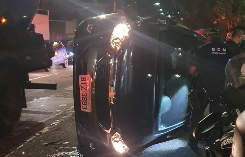 capotamento de carro