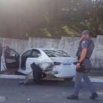 veículos batidos na rua Bela Vista, em São Bernardo