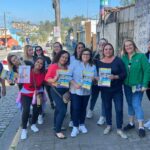 Em Rio Grande da Serra, Penha Fumagalli vai à feira livre e faz caminhada em comércio da Santa Tereza