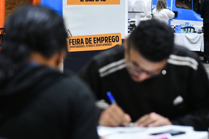 Feira de Aniversário voltado ao 1º emprego em São Bernardo reúne mais de 2.000 pessoas