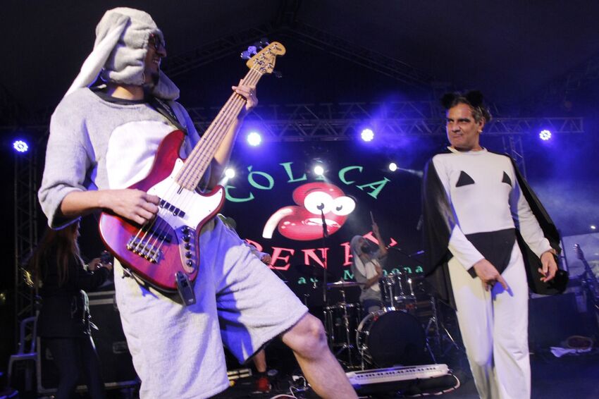 tributo aos Mamonas Assassinas no palco Manacá. F