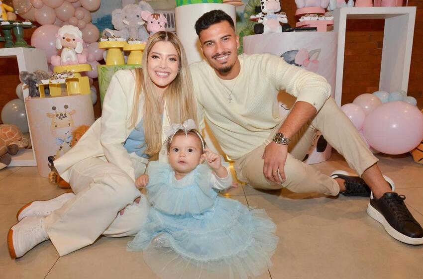 Casal Juliana e Walce Costa celebram aniversário de um ano da filha Alice em buffet de Santo André
