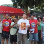 Luiz Fernando faz campanha na Praça Santa Filomena