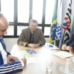 Guto Volpi assina e reforça compromisso junto ao Sebrae pelo empreendedorismo de Ribeirão Pires