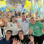 prefeito Orlando Morando, deputada Carla Morando e apoiadores de pessoas estiveram na ação