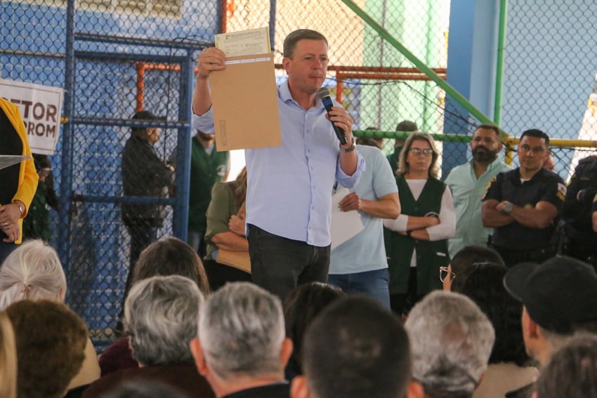 Prefeitura de São Bernardo faz entrega de 663 escrituras na Vila Vitória