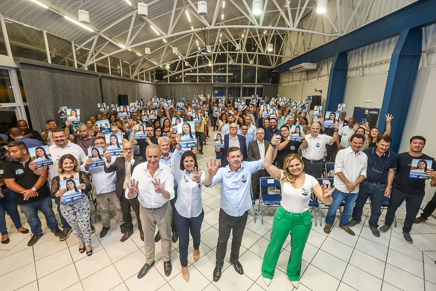 flávia morando