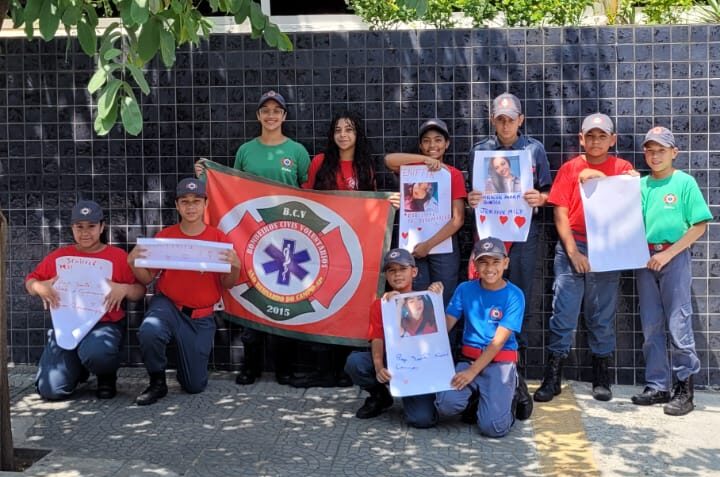 Homenagem à bombeira
