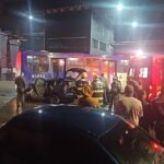 carro colide com ônibus