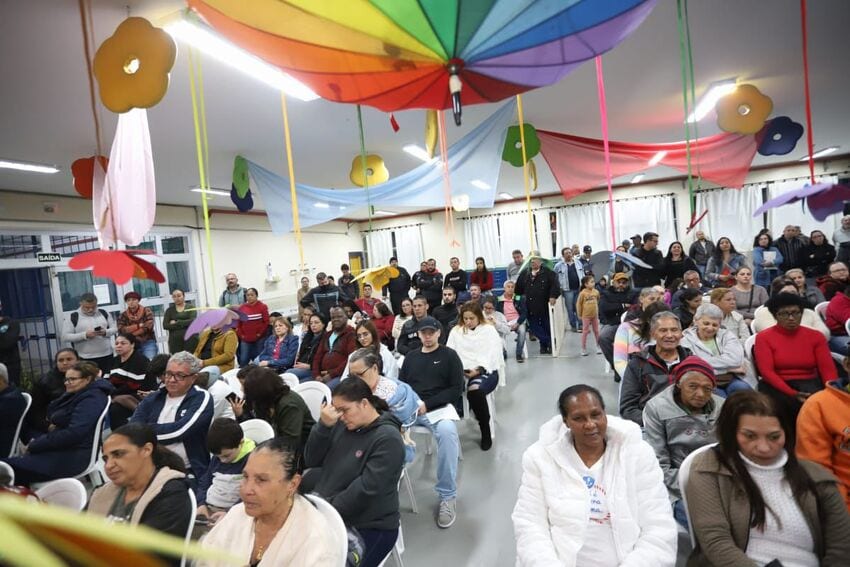 Santo André entrega 240 matrículas para moradores do Núcleo Jardim Primavera