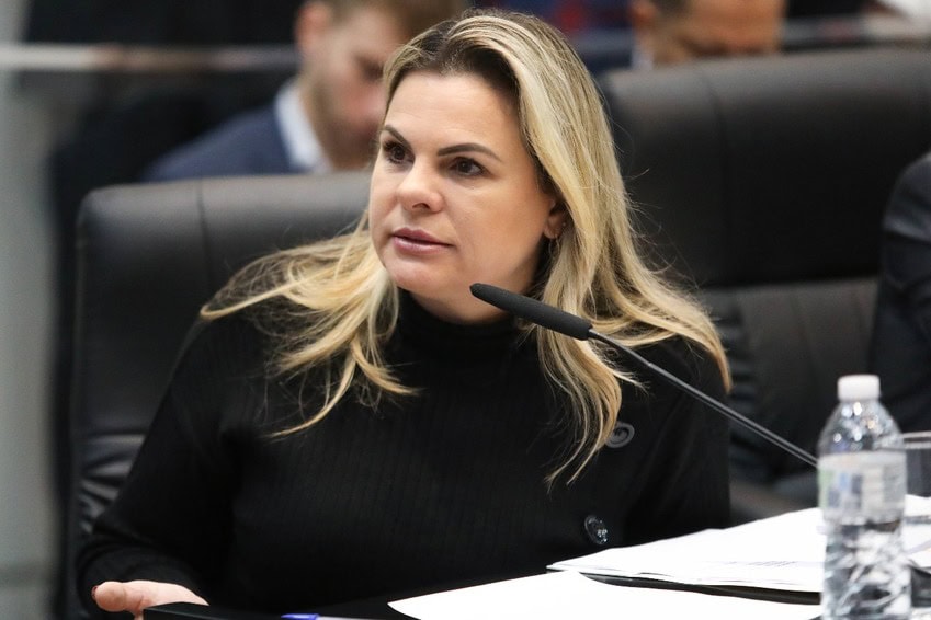 Relatora da CPI, Carla Morando,