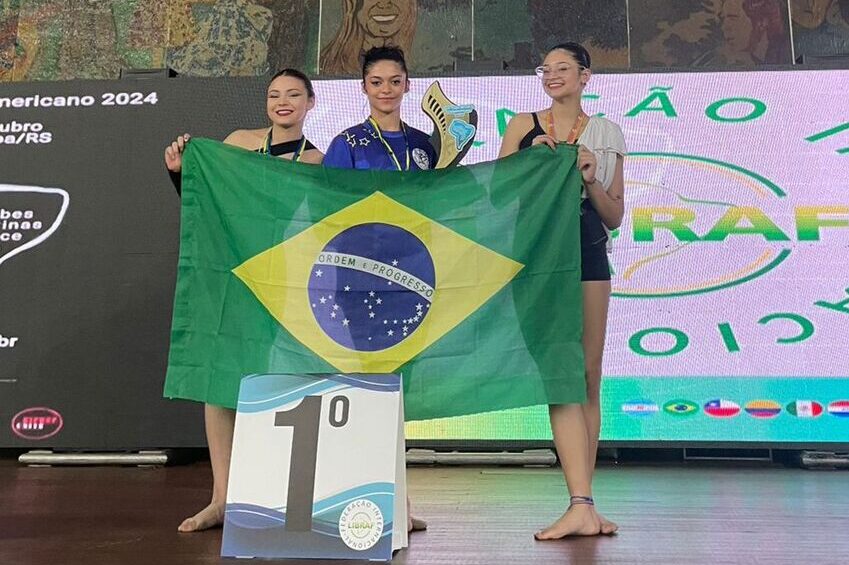 Antes de partir para a competição, Giovanna tinha criado uma rotina toda especial para dividir seus estudos com os passos de jazz e de ginástica rítmica