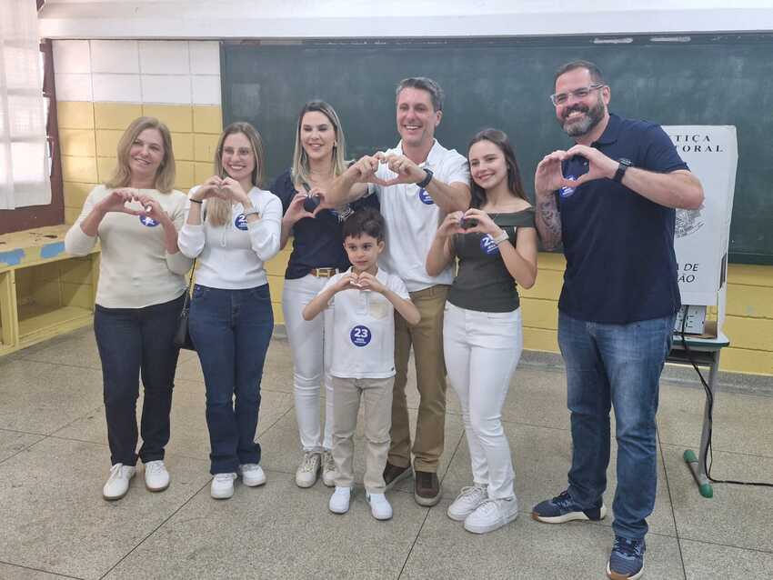 Alex Manente vota em São Bernardo e critica práticas irregulares durante eleição