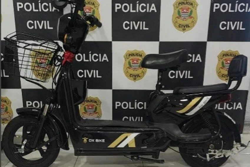 Policiais prendem homem que furtou bike elétrica usando furgão no Rudge Ramos