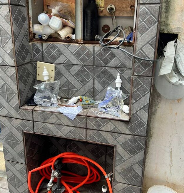 ligação clandestina de energia e água