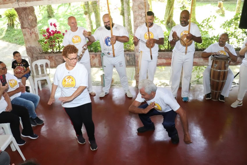 Mês da Consciência Negra marca retomada do Capoeirando na Melhor Idade