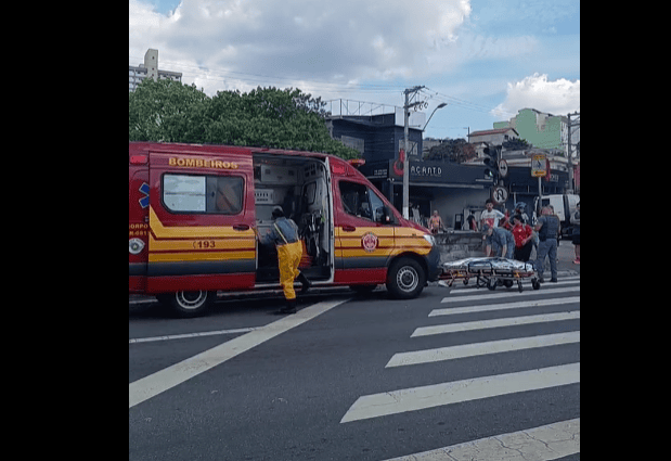 acidente na avenida Capitão Mario Camargo de Toledo