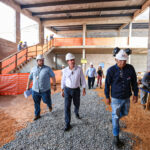 Prefeito Orlando Morando vistoria avanço na construção do futuro Sesc São Bernardo