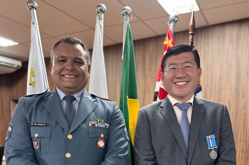 Taka é homenageado com Medalha Legislativa de Mérito em sessão solene na Câmara de Diadema