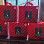 Prefeitura de Ribeirão Pires entrega cesta de Natal aos catadores da Cooperpires