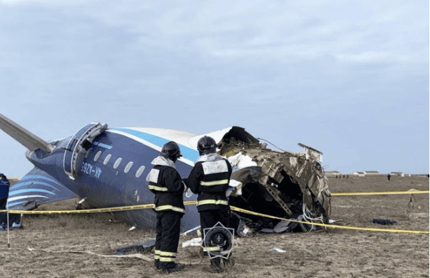 avião queda
