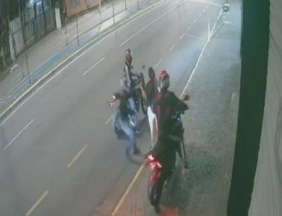 bando roubando moto