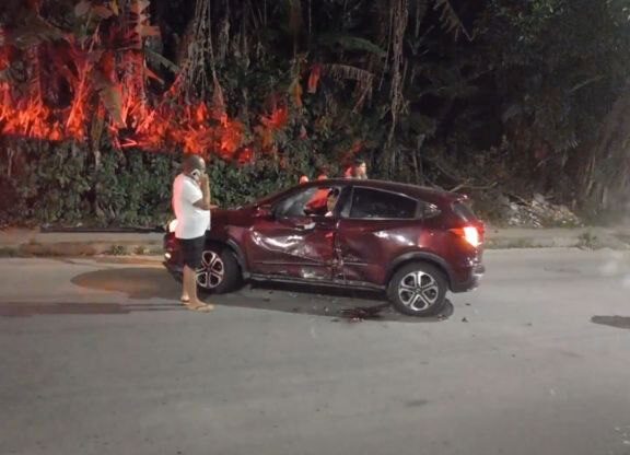 acidente com carro e moto