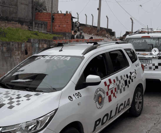 policia na residência