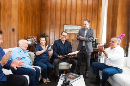 Prefeito Marcelo Lima visita governador em exercício em agenda no Palácio dos Bandeirantes