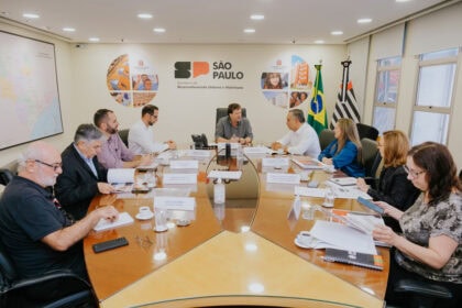 Prefeito São Bernardo planeja com Estado entrega de 2.000 unidades habitacionais em andamento