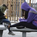 Lula sanciona lei que proíbe uso de celular em escolas